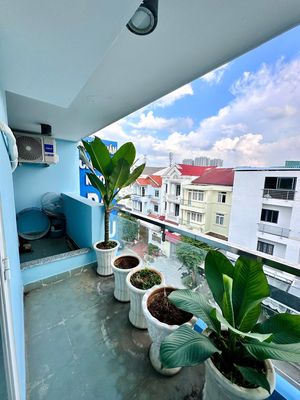 Cheap rent room with a balcony, ntcb 40 meters 2 Gò Ô Môi only 6 million a month