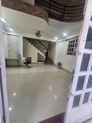 for renting the Original House 175 square feet wide