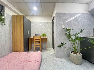 Cheap studio, Dương Quảng Hàm - professor of industrial literature and university