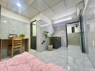 Cheap studio, Dương Quảng Hàm - professor of industrial literature and university