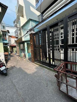 Rent the original Trần Quang Khải, 4.2 x 15 meters, 4 bedroom 5/5 toilets
