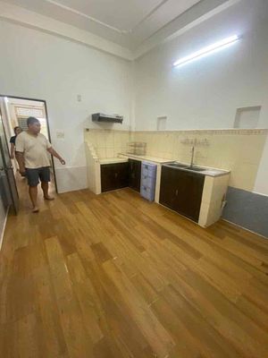 The original house. The real picture and video are 100 percent. Two meters down.