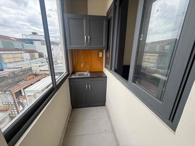 The balcony studio near District 1.