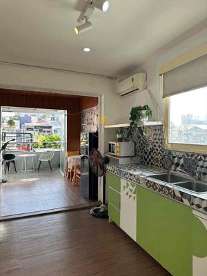apartment 1 .Z.z.0 bordering District 1 , large banding - full interior