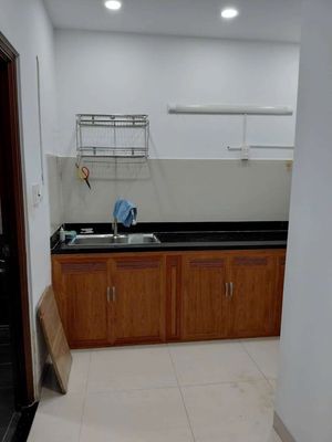 Rent a green building. 144 Nam Hòax1x7th City.