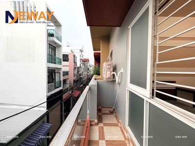 Large balcony apartment, furniture, private washing machine near a four-generation intersection