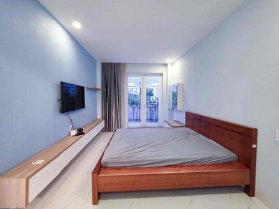 Send in Three Bedrooms Three, toilet- View Park-In, immediately.