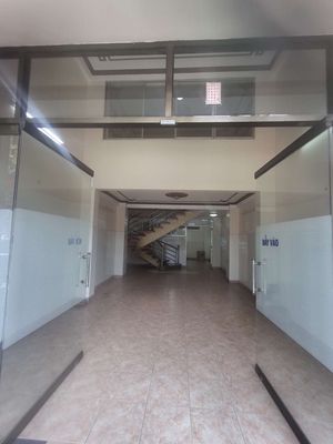 Rent a district one, Trần Hưng Đạo. 5.5 meters x 16 meters, 16th floor.