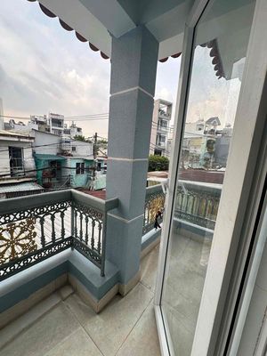 12 Gò Vấp hotel room.