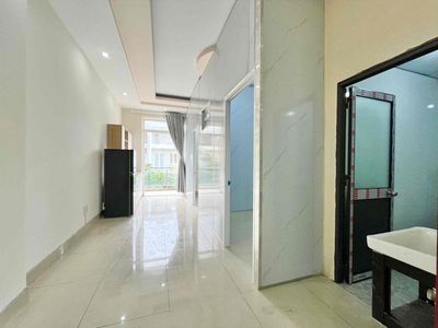 Seven million and five service apartments, two balcony bedrooms, near Parley Malone.