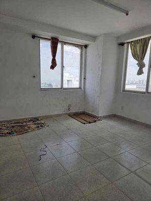 We'll rent 200 M apartments, 5 bedrooms.