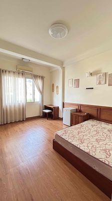 rented room short/ extended