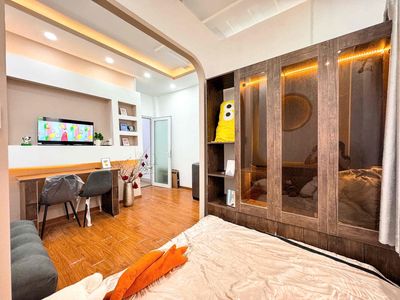 The skylight apartment separates the kitchen from the university