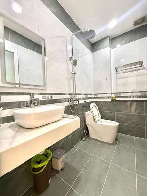 House 1 Mt. 1 goes 3 floors wide đường số 8 bhh B Bình Tân
