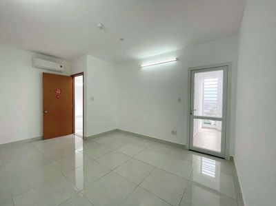 Rent the Tara Residence apartment 2 bedroom 2 basic interior toilets cost 10 million/5th.