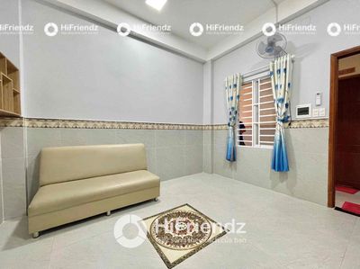 Master of the free refrigerator, Lạc Long Quân super clean studio of District 11