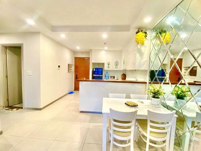 Rent apartment 70 M2 at The Gold View, full interior.