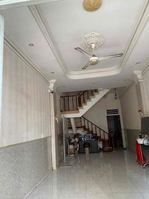 20 million-4 x18 m-2 4th floor bedroom-mtkdd bow to the battleship Cộng Hoà, rookie