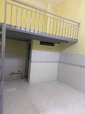 Rent room at 666/40 Huỳnh Tấn Phát, District 7.