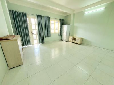 5 M, 80 M2, 1 M 3th floor, 4 bedroom 4 toilets