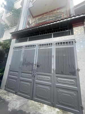House 1 .1th floor, 4 bedrooms, 2 toilets, Chu Văn An, 1801 12, Bình Thạnh