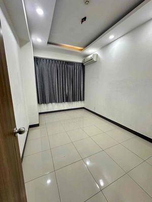 Rent Imperial Place-3 bedroom 2 toilets