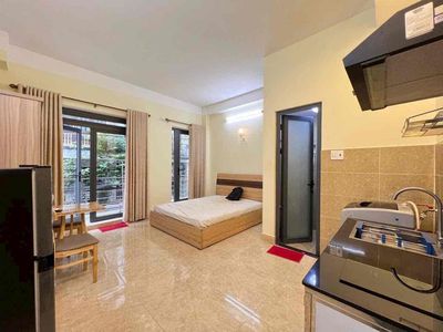 Rent Studio District 10 - A quiet alley building 35 meters.