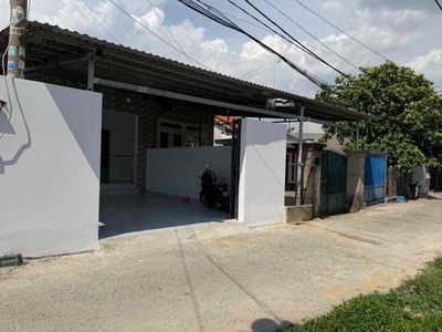 Need to rent a fourth grade house near Đông Thạnh Market, Anti football court