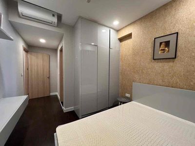 Three bedrooms. Two Botanica Premier.21.5 million entire interior.