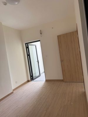 Rent Aurora's apartment three open-view bedrooms, 10.5 million good, utility enough.