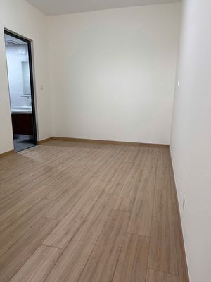 Rent Aurora's apartment three open-view bedrooms, 10.5 million good, utility enough.