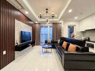 Rent three Sunrise City .23 million rooms a month, take the house.