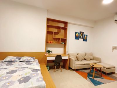 The studio store 1 . Sunrise CityView bedroom is empty/Full is fine.