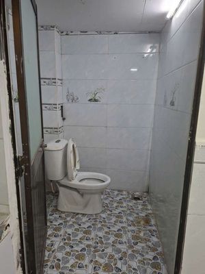 Renting new house 4.5 million near Hóc Môn lead market.