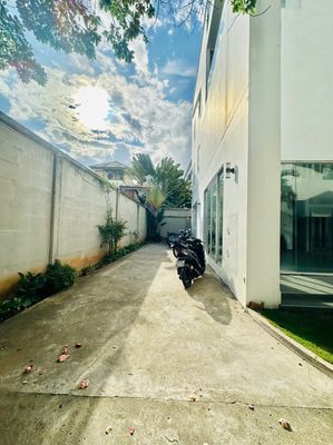Rent villa 38/4 A Nguyễn Văn Trỗi, Kyre Bridge, tp.hm