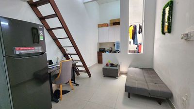 Rent a full bedroom of Interstate Street bordering Global City.
