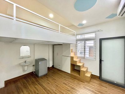 The Room Near New Year's Market, New Year's School