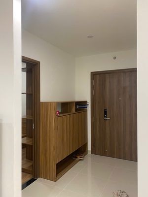 District 7 riverside 2 bedroom full high-end furniture, Ih sends the apartment