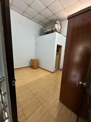 Nguyễn Sỹ Sách alley, 4 x 10 meters, 1 floor, 2 bedrooms, 2 toilets, 3-foot alleys, broad-car yard.