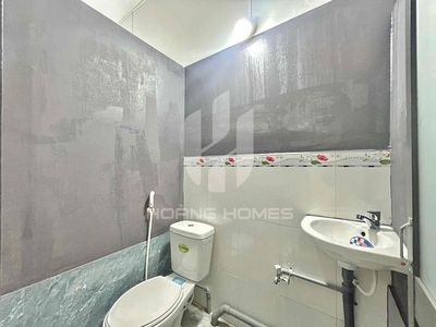 Rent the new construction suite in District 2.