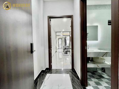 apartment 1 is extremely large - Nguyễn Thái Bình balcony K300 Tân Bình