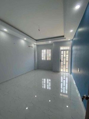 Renting a An Dương Vương truckhouse at 12 million a month.