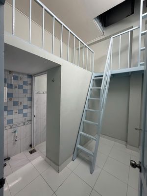 Get women/ student room 1 mt + float + floor