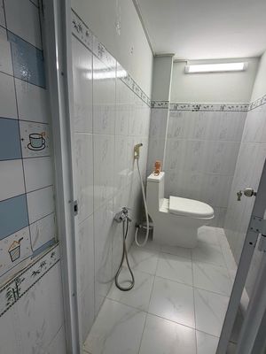 Get women/ student room 1 mt + float + floor