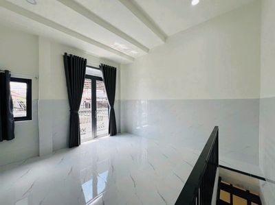 Renting room is 50 meters, washing pads in the 7th District.