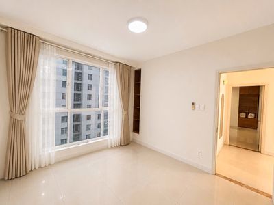 11.5 million -- three bedrooms -- two toilets -- for the Central Mountain apartment.