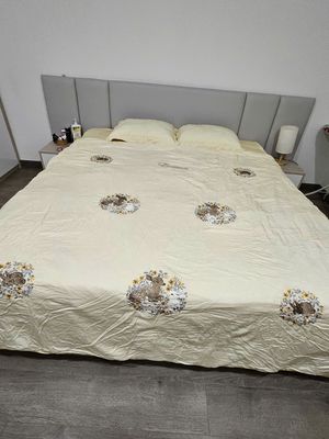 Rent a 7-Fifteen-Aort House, fancy interior.