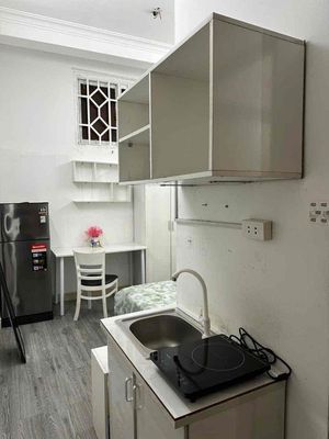 The apartment is full of furniture, 4.3 million students, right at the Dakao District 1.