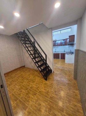 It's for rent. Lê Trọng Tấn 4x18 has 3 beautiful 10 million bedrooms