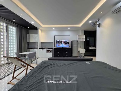 The real one. A really nice bedroom. Right here in the Republic.